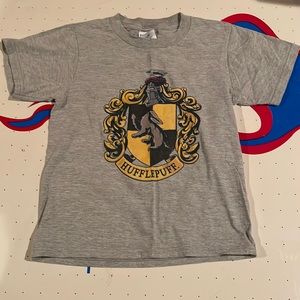 Harry Potter Hufflepuff tshirt. Youth Xs.